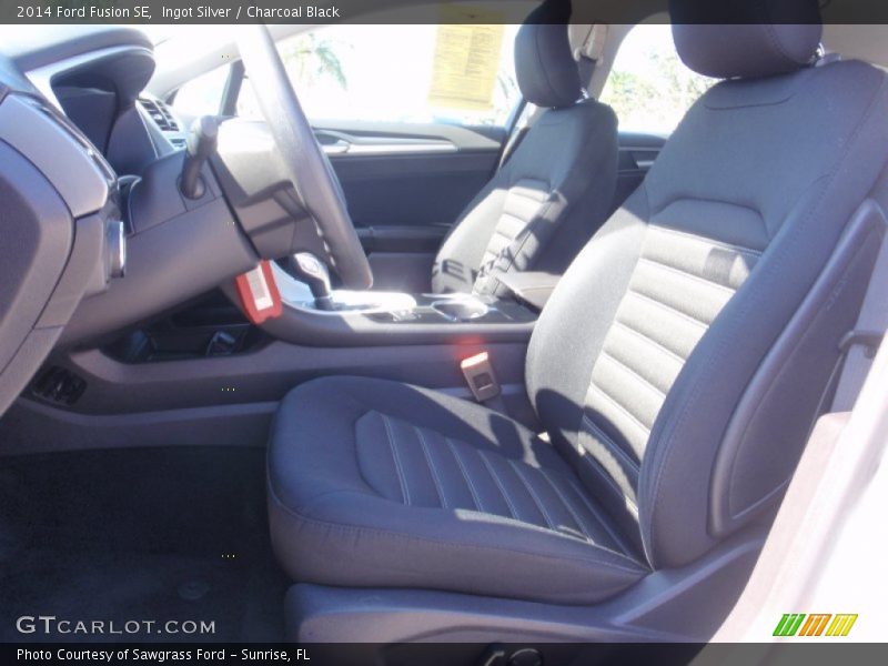 Ingot Silver / Charcoal Black 2014 Ford Fusion SE