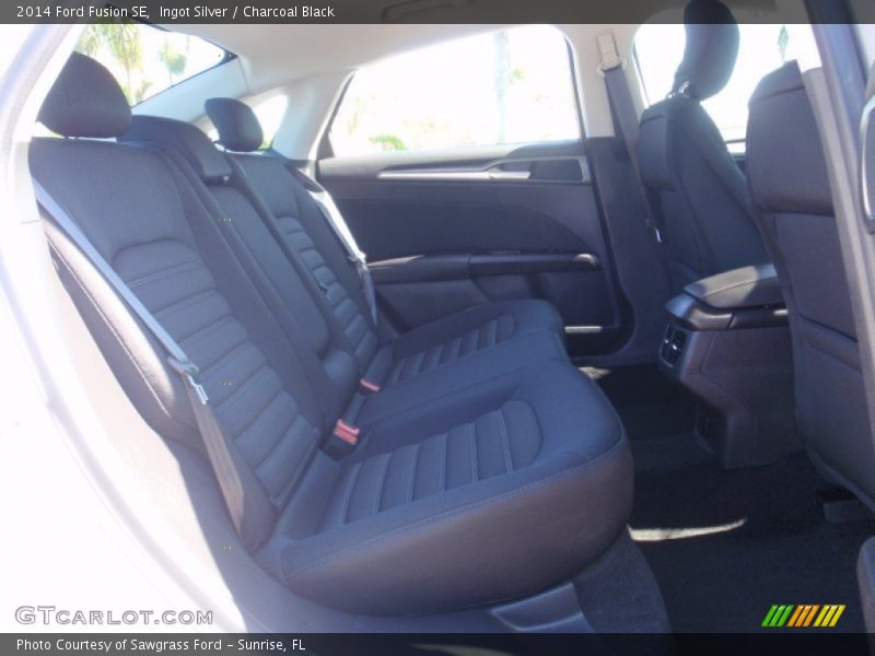Ingot Silver / Charcoal Black 2014 Ford Fusion SE
