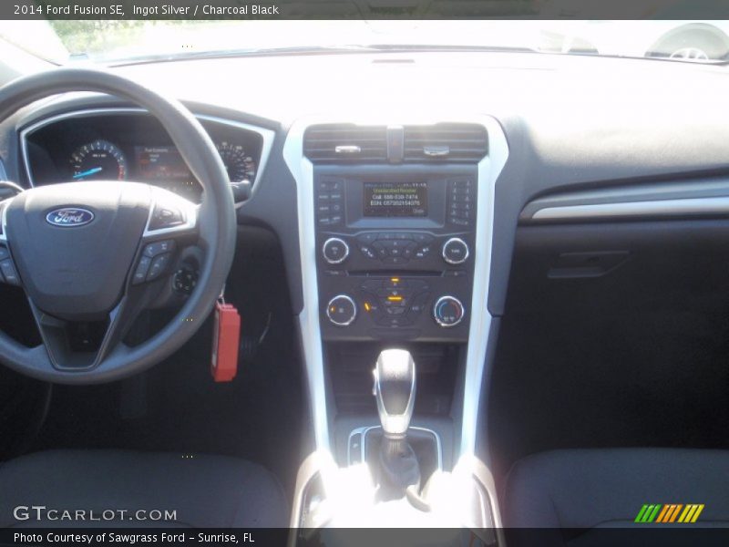 Ingot Silver / Charcoal Black 2014 Ford Fusion SE