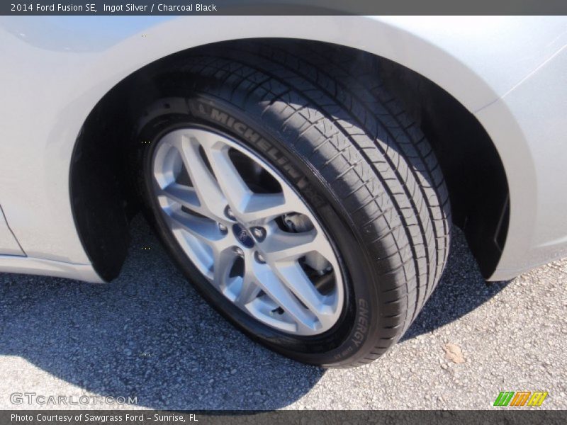 Ingot Silver / Charcoal Black 2014 Ford Fusion SE