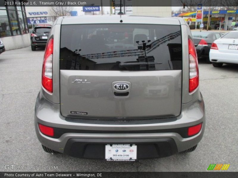 Titanium Gray / Black Cloth 2013 Kia Soul 1.6