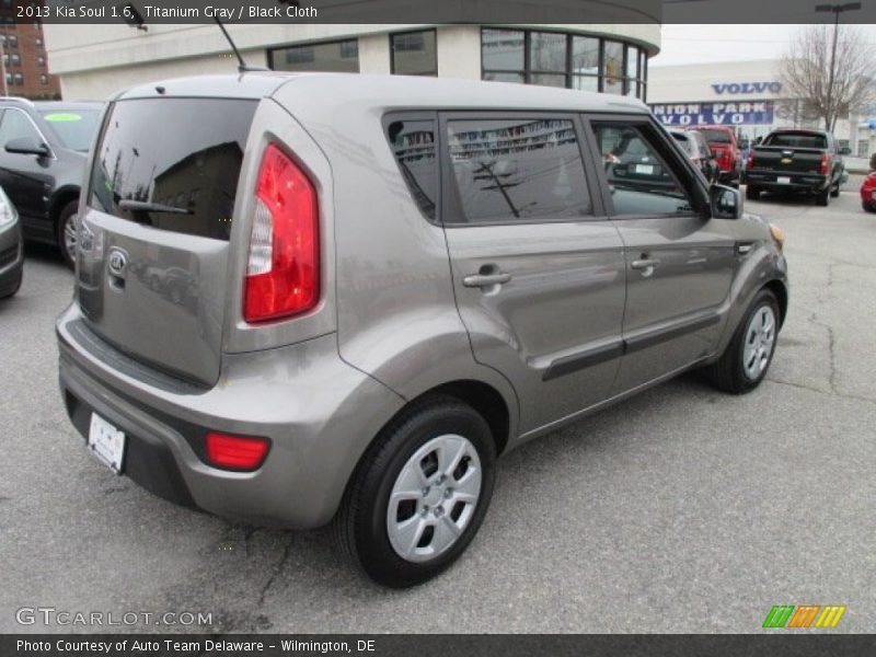Titanium Gray / Black Cloth 2013 Kia Soul 1.6