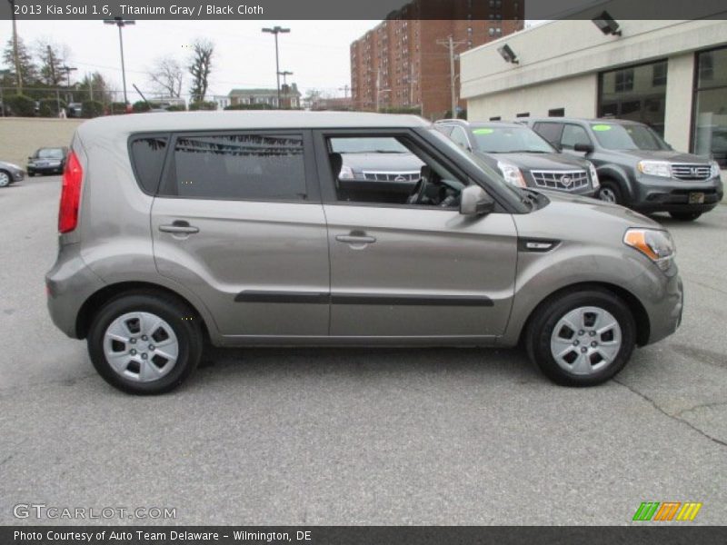 Titanium Gray / Black Cloth 2013 Kia Soul 1.6