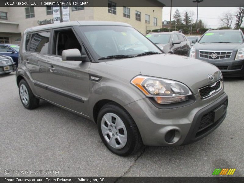 Titanium Gray / Black Cloth 2013 Kia Soul 1.6
