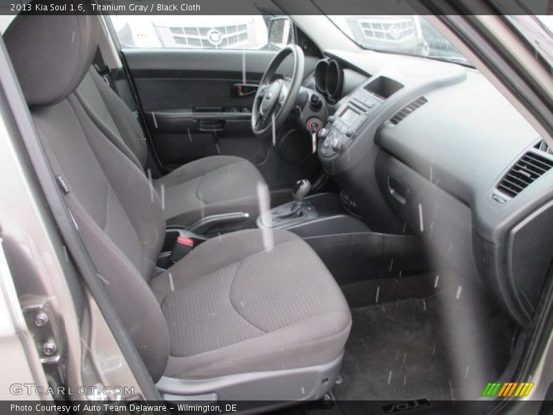 Titanium Gray / Black Cloth 2013 Kia Soul 1.6