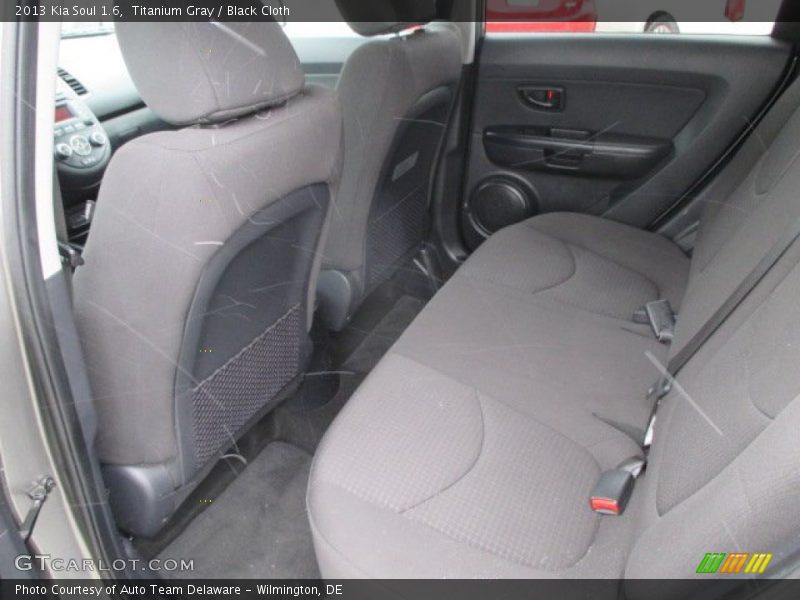 Titanium Gray / Black Cloth 2013 Kia Soul 1.6