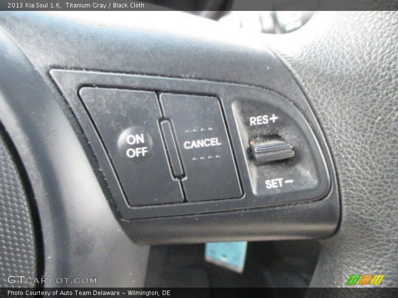 Titanium Gray / Black Cloth 2013 Kia Soul 1.6