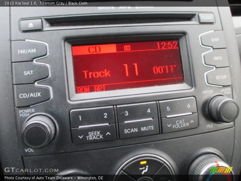 Titanium Gray / Black Cloth 2013 Kia Soul 1.6