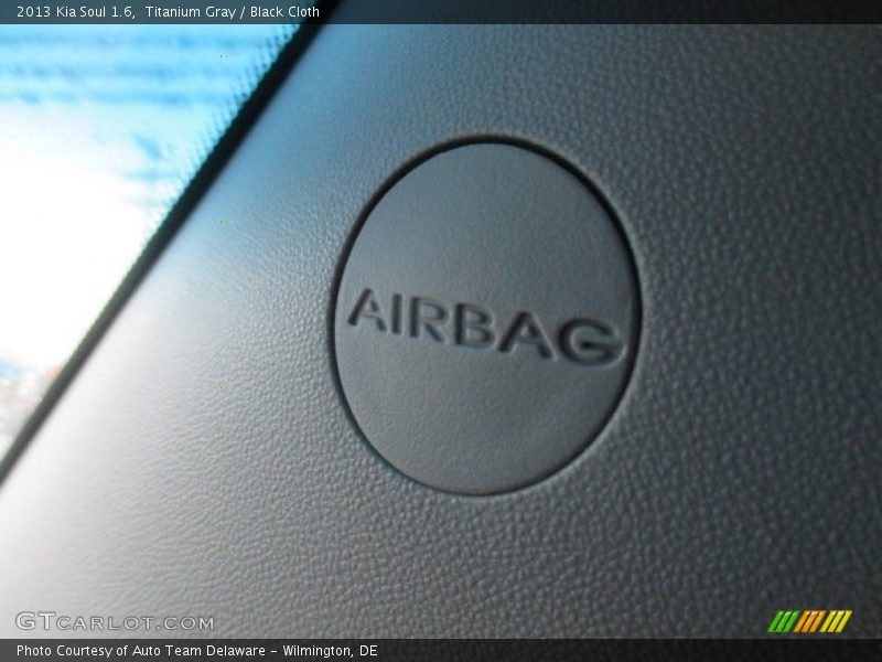 Titanium Gray / Black Cloth 2013 Kia Soul 1.6