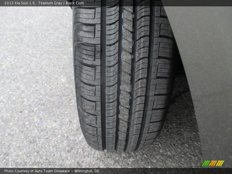 Titanium Gray / Black Cloth 2013 Kia Soul 1.6