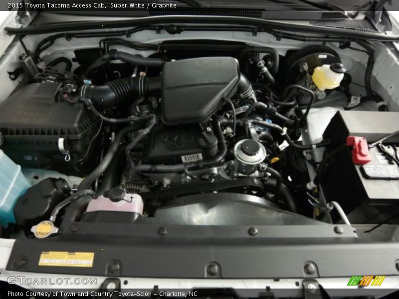 Super White / Graphite 2015 Toyota Tacoma Access Cab