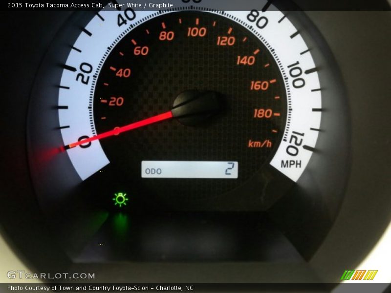 Super White / Graphite 2015 Toyota Tacoma Access Cab