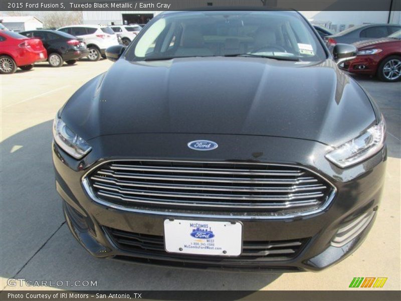 Tuxedo Black Metallic / Earth Gray 2015 Ford Fusion S