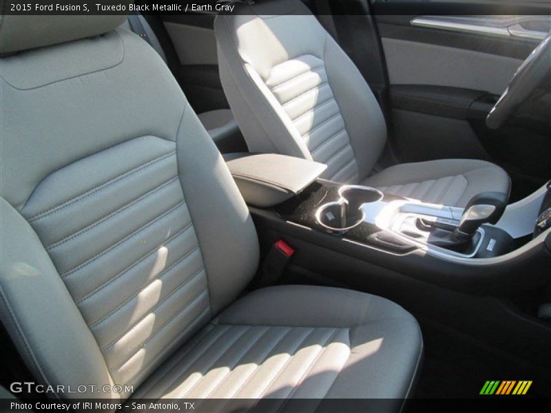 Tuxedo Black Metallic / Earth Gray 2015 Ford Fusion S