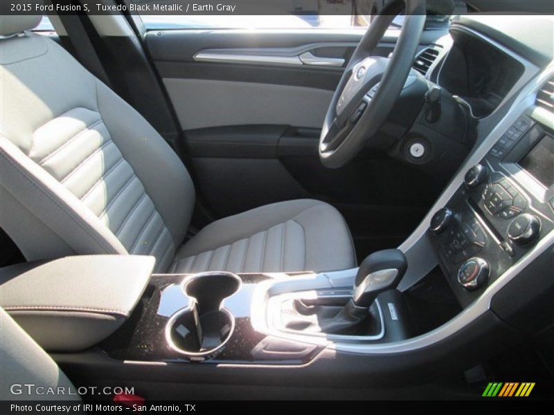 Tuxedo Black Metallic / Earth Gray 2015 Ford Fusion S