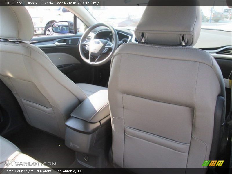 Tuxedo Black Metallic / Earth Gray 2015 Ford Fusion S