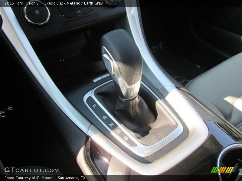 Tuxedo Black Metallic / Earth Gray 2015 Ford Fusion S