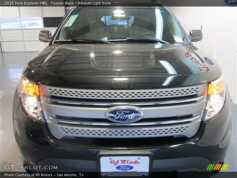 Tuxedo Black / Medium Light Stone 2015 Ford Explorer FWD