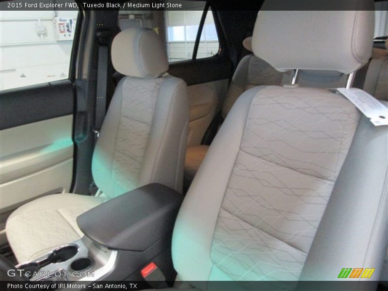Tuxedo Black / Medium Light Stone 2015 Ford Explorer FWD