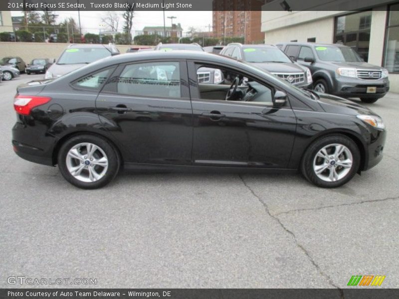 Tuxedo Black / Medium Light Stone 2014 Ford Focus SE Sedan