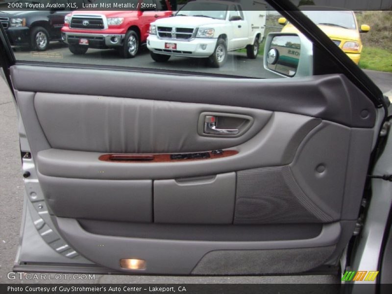 Lunar Mist Metallic / Stone 2002 Toyota Avalon XLS