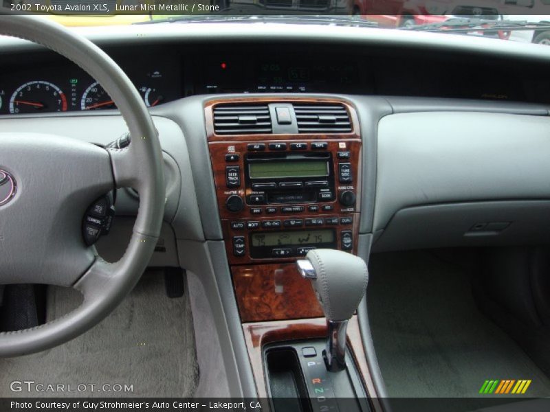 Lunar Mist Metallic / Stone 2002 Toyota Avalon XLS