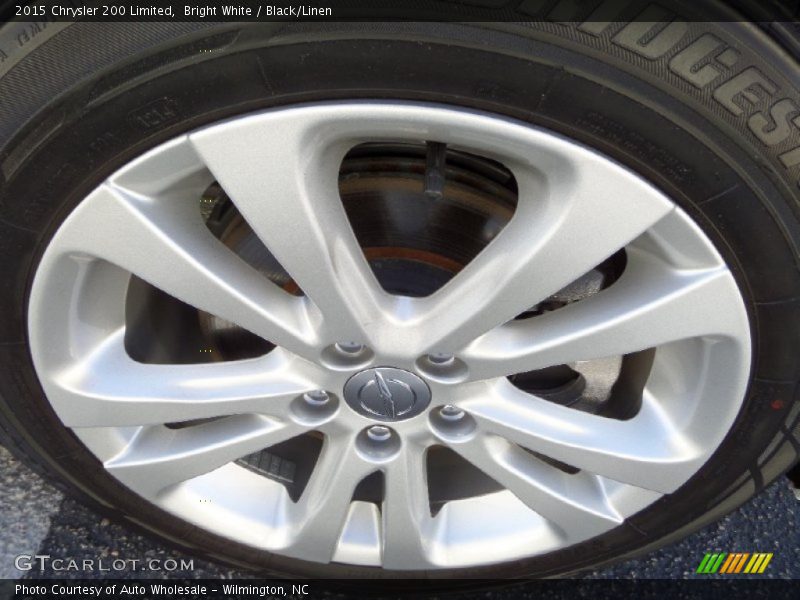 Bright White / Black/Linen 2015 Chrysler 200 Limited