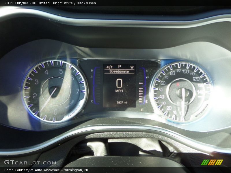 Bright White / Black/Linen 2015 Chrysler 200 Limited