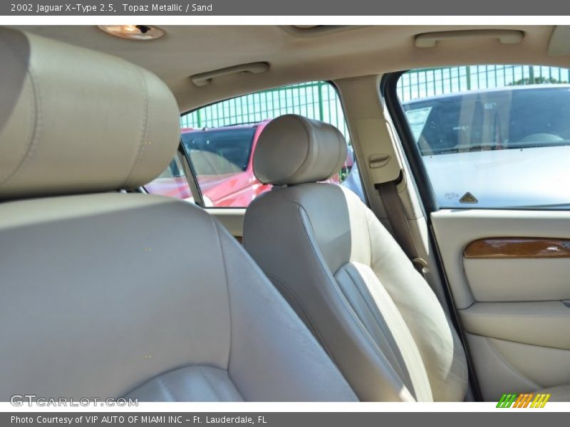 Topaz Metallic / Sand 2002 Jaguar X-Type 2.5