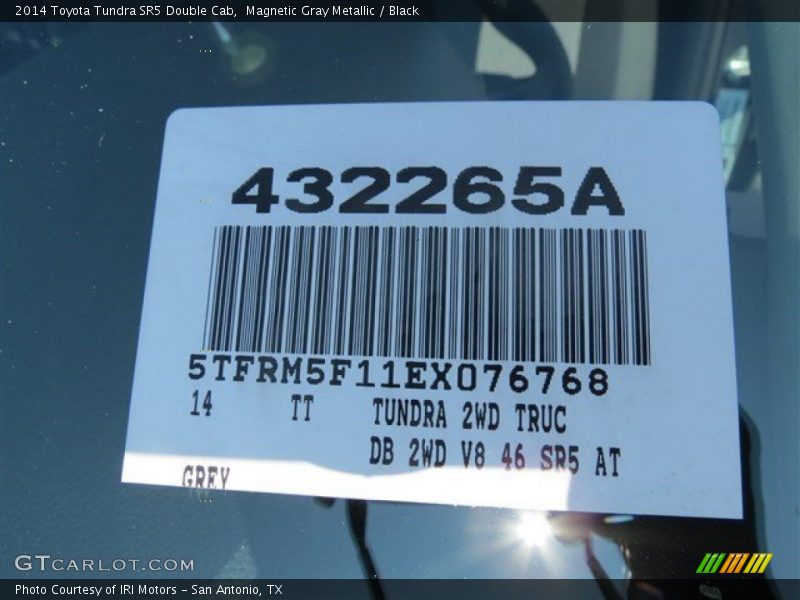 Magnetic Gray Metallic / Black 2014 Toyota Tundra SR5 Double Cab
