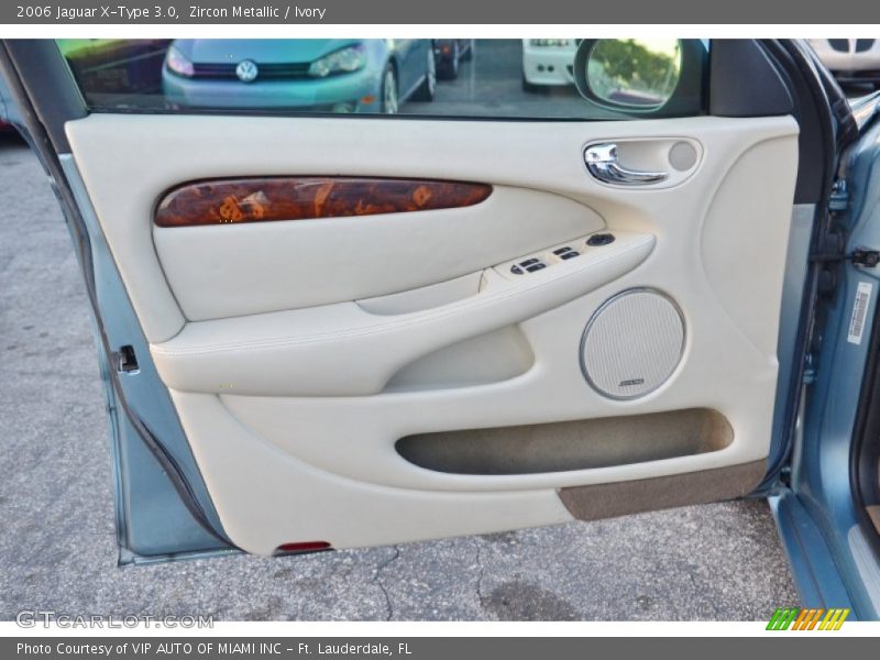 Zircon Metallic / Ivory 2006 Jaguar X-Type 3.0