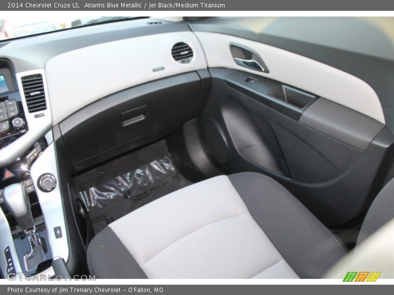 Atlantis Blue Metallic / Jet Black/Medium Titanium 2014 Chevrolet Cruze LS