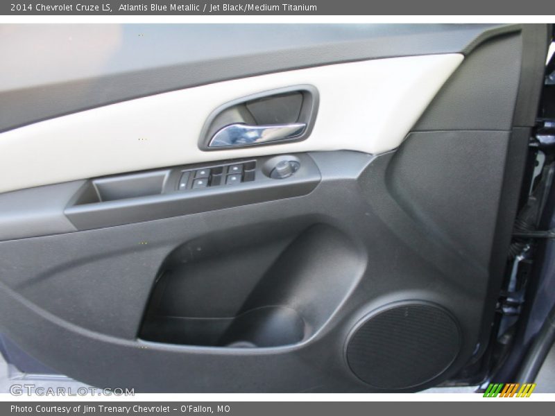 Atlantis Blue Metallic / Jet Black/Medium Titanium 2014 Chevrolet Cruze LS