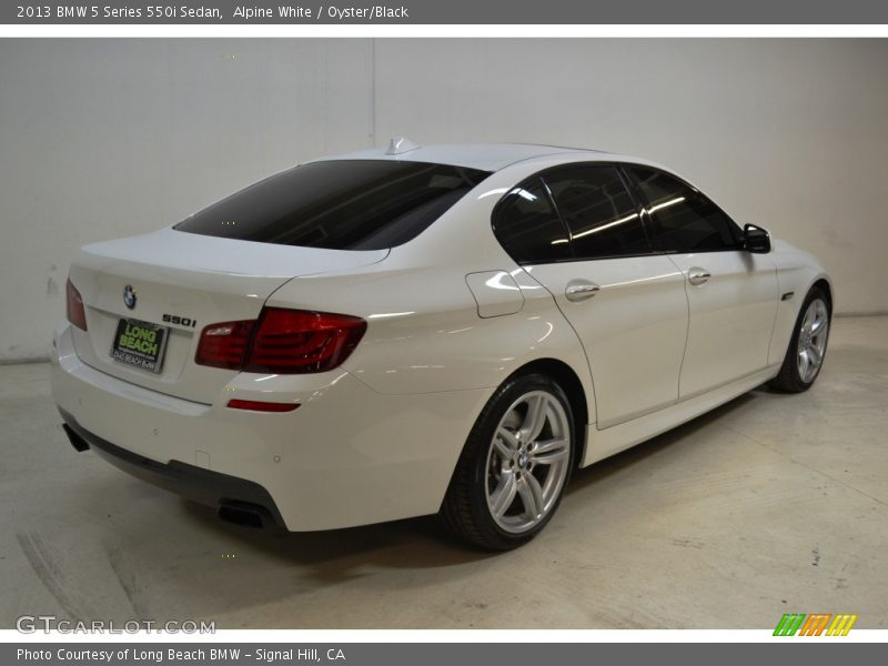 Alpine White / Oyster/Black 2013 BMW 5 Series 550i Sedan