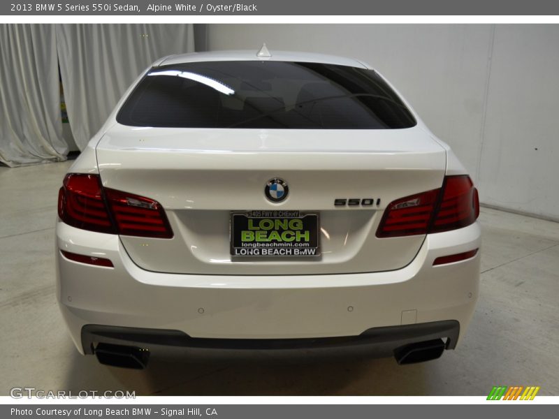 Alpine White / Oyster/Black 2013 BMW 5 Series 550i Sedan