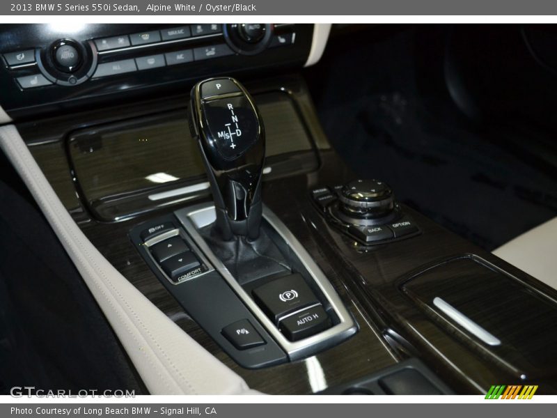 Alpine White / Oyster/Black 2013 BMW 5 Series 550i Sedan