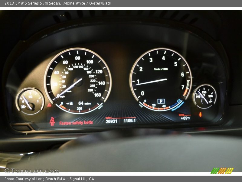 Alpine White / Oyster/Black 2013 BMW 5 Series 550i Sedan