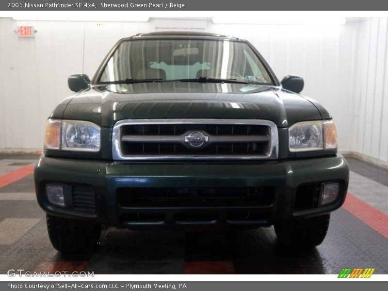 Sherwood Green Pearl / Beige 2001 Nissan Pathfinder SE 4x4