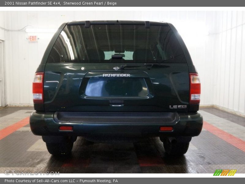 Sherwood Green Pearl / Beige 2001 Nissan Pathfinder SE 4x4
