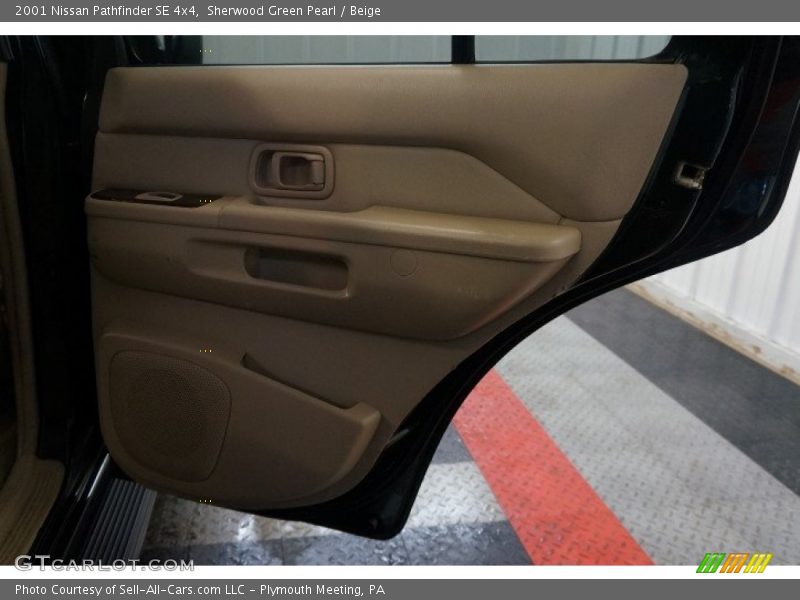 Sherwood Green Pearl / Beige 2001 Nissan Pathfinder SE 4x4