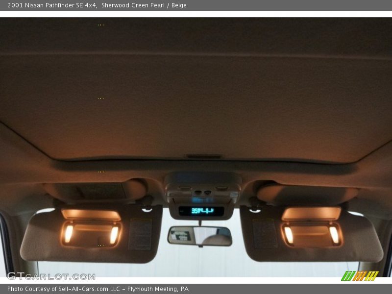 Sherwood Green Pearl / Beige 2001 Nissan Pathfinder SE 4x4