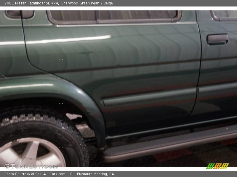 Sherwood Green Pearl / Beige 2001 Nissan Pathfinder SE 4x4