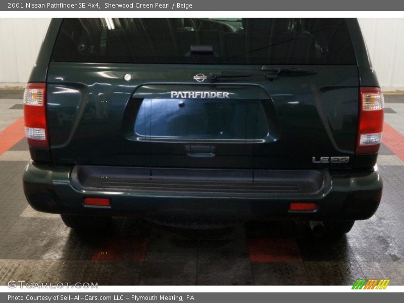 Sherwood Green Pearl / Beige 2001 Nissan Pathfinder SE 4x4