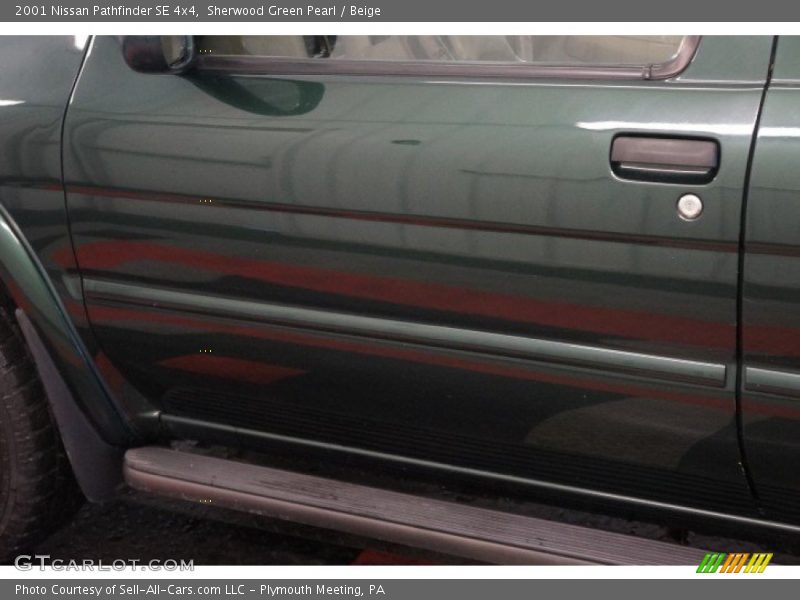 Sherwood Green Pearl / Beige 2001 Nissan Pathfinder SE 4x4