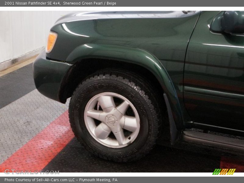 Sherwood Green Pearl / Beige 2001 Nissan Pathfinder SE 4x4