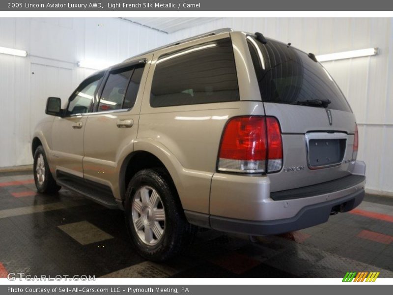 Light French Silk Metallic / Camel 2005 Lincoln Aviator Luxury AWD