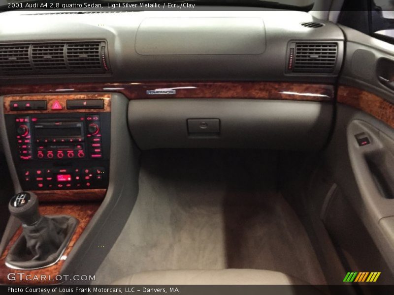 Light Silver Metallic / Ecru/Clay 2001 Audi A4 2.8 quattro Sedan