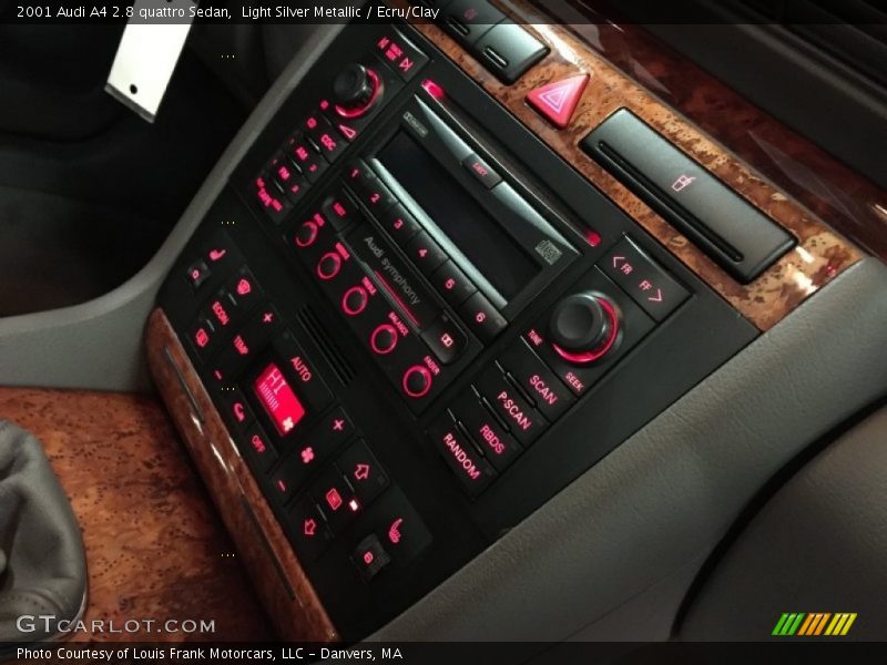 Light Silver Metallic / Ecru/Clay 2001 Audi A4 2.8 quattro Sedan