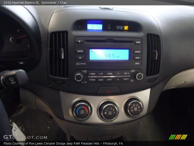 Quicksilver / Gray 2010 Hyundai Elantra SE