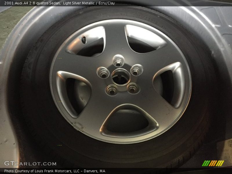 Light Silver Metallic / Ecru/Clay 2001 Audi A4 2.8 quattro Sedan